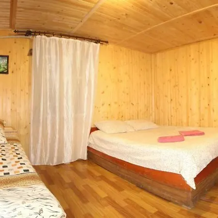 Parco vacanze Садиба Карпатський Рай Sheshory