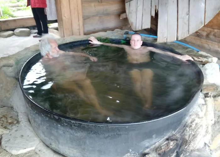 Parque de vacaciones Садиба Карпатський Рай *
