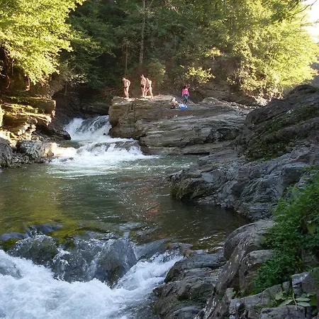 Садиба Карпатський Рай